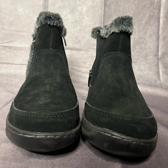 Khombu Women's Black Fur-Trim Winter Boots - Picture 5 of 5